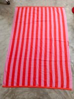 1 পিস   গোসলের টাওয়াল   Red & white color - Image 2
